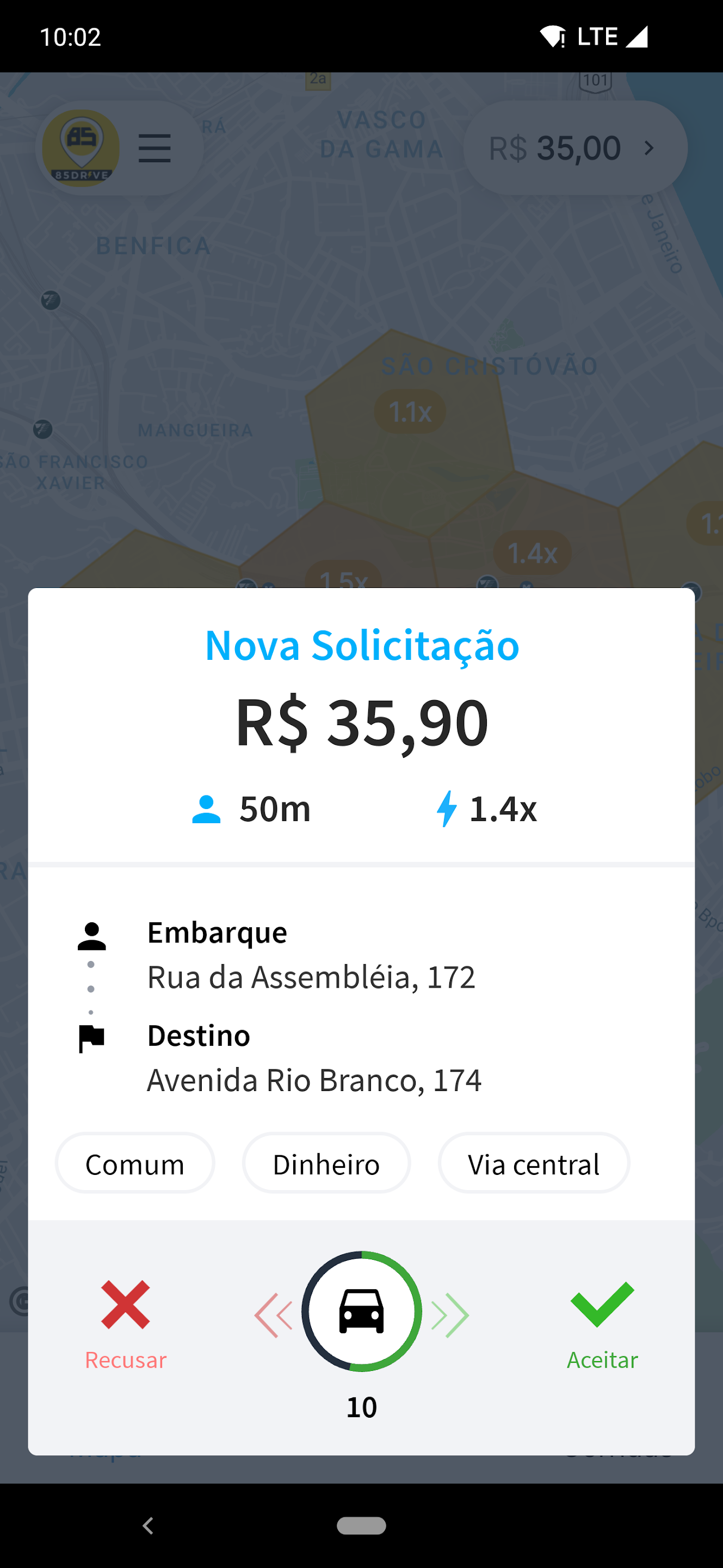 Nova solicitação de corrida no app do motorista
